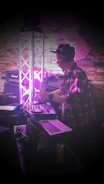 DJ Tenkuro